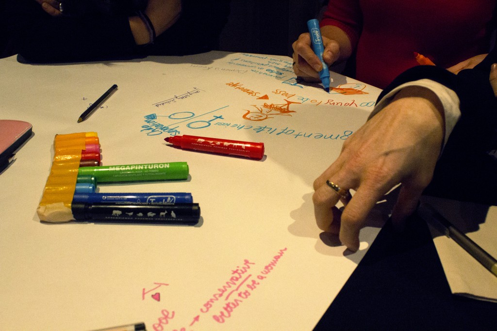 IPWA members drawing away. Photo: Paula Bonnet / I Love Chile